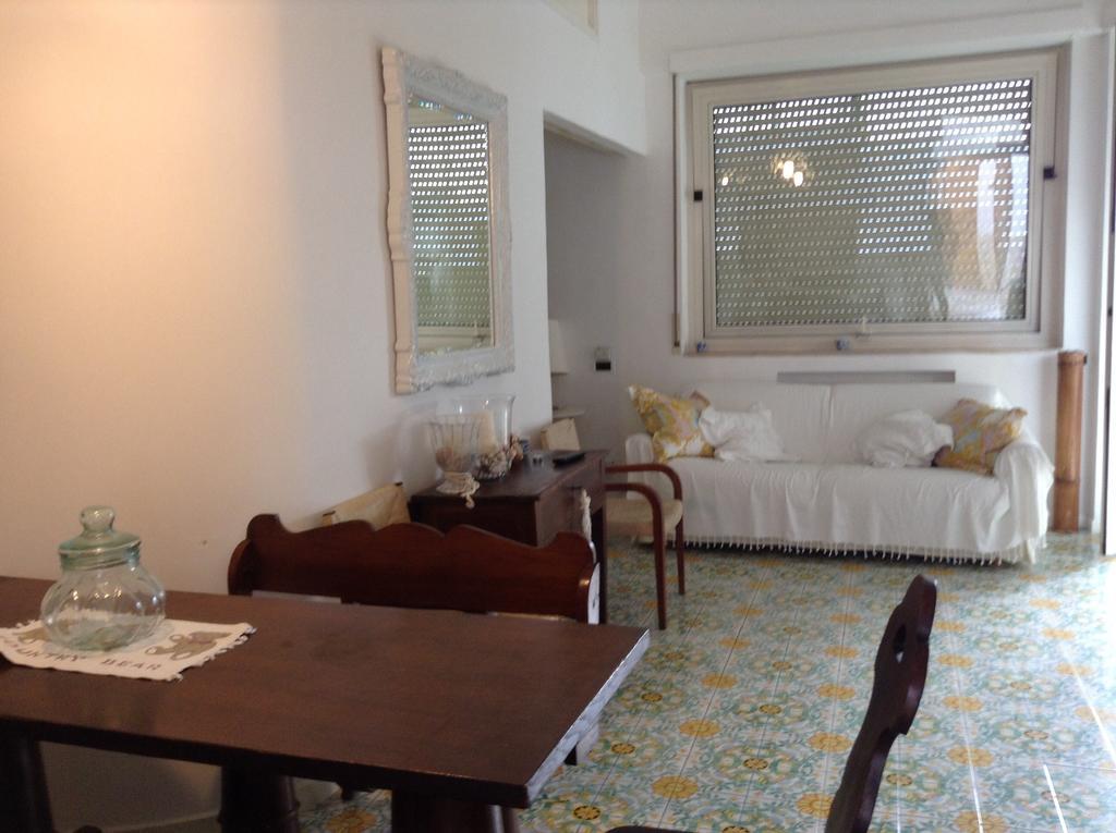 Holiday Home Casba Gaeta Phòng bức ảnh